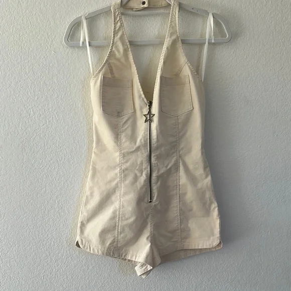 Urban Outfitters Cory Corduroy Halter Romper - Picture 2 of 4